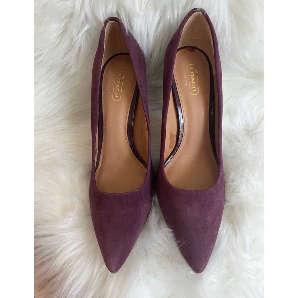 Coach Burgundy Suede w/ leather Stilettos Gold Logo Sz 8.5 NWOT